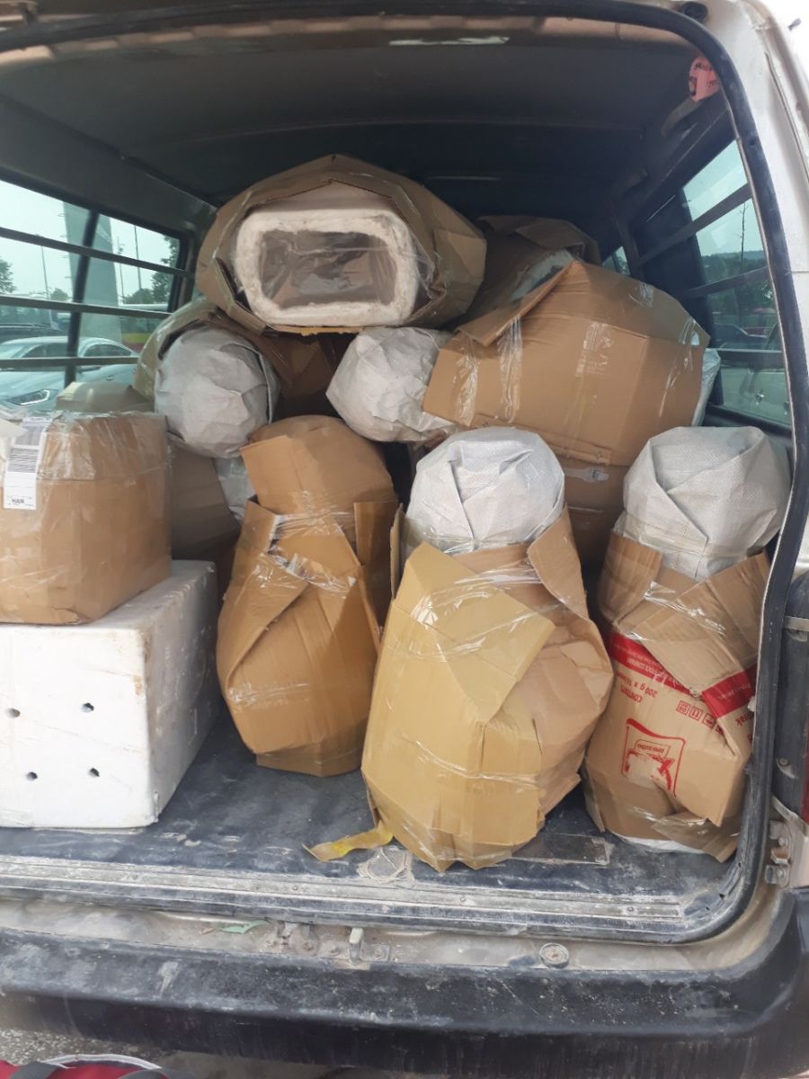 Giao buôn Tượng Bác Hồ